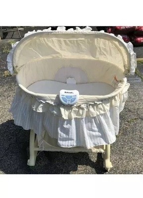 kolcraft easy reach rocking bassinet